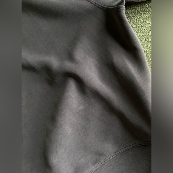 Lululemon Jacket Women’s 4 Sweatshirt Crop Purple Pullover - Picture 3 of 9